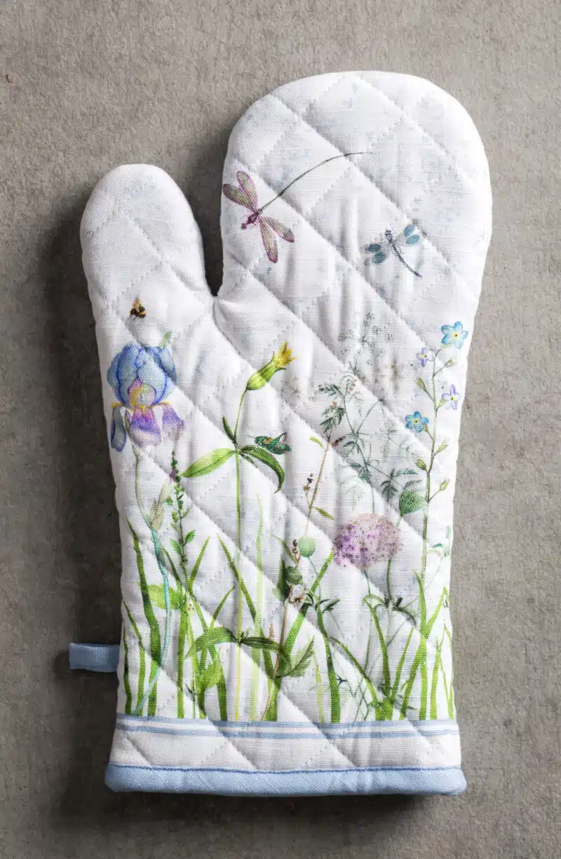 Fleurs De Mai Oven Mitt