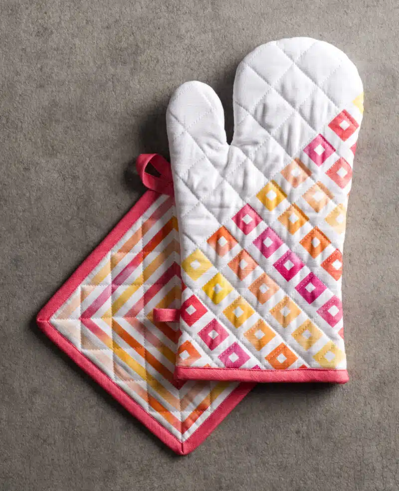 Summer Maze Glove & Potholder