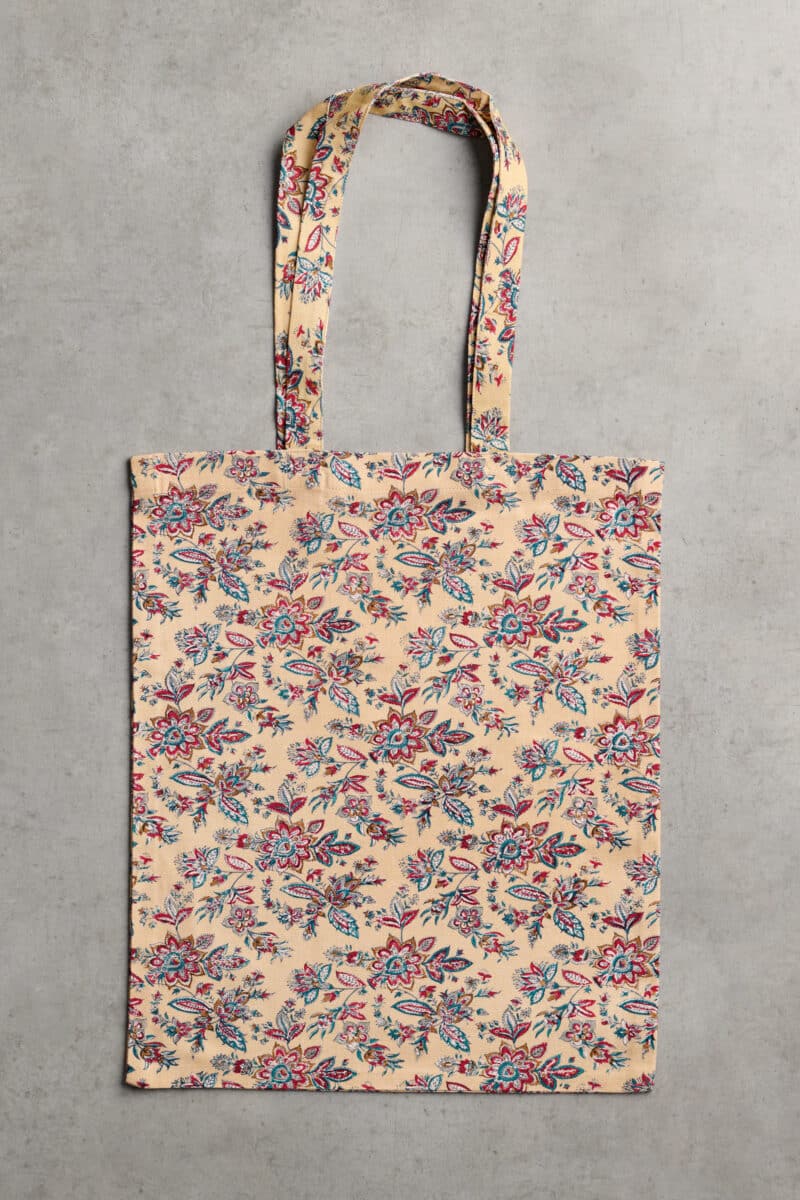 Asmi Basic Tote Bag