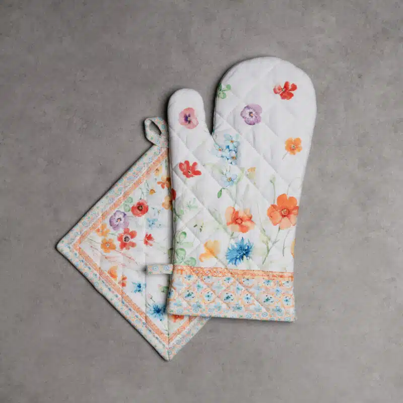 Summer Whisper Glove & Potholder
